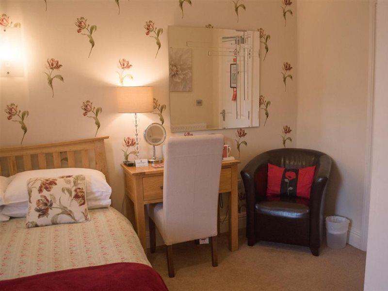 Birchleigh Guest House Grange-over-Sands Exteriör bild