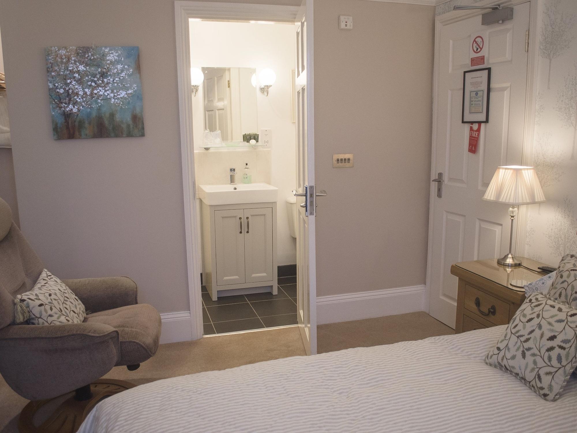 Birchleigh Guest House Grange-over-Sands Exteriör bild