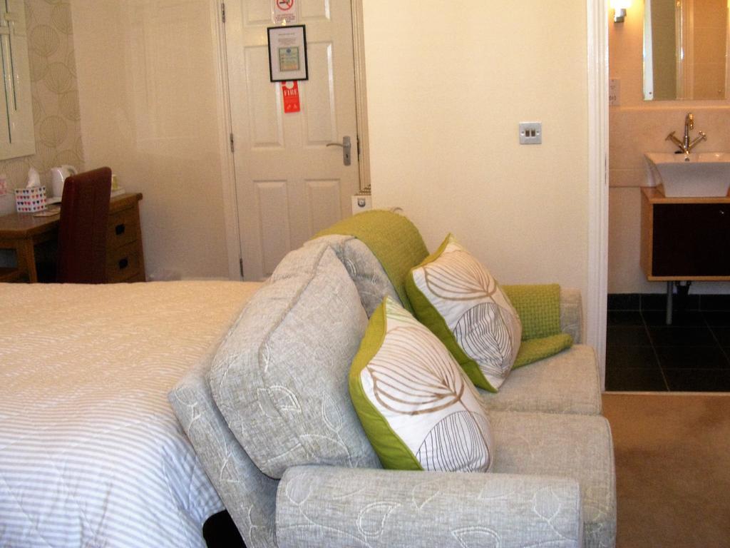 Birchleigh Guest House Grange-over-Sands Exteriör bild
